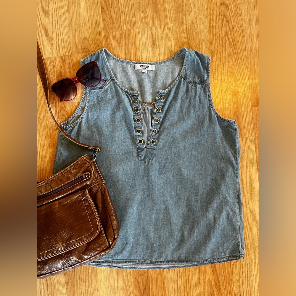 Active USA Denim Top Women’s Size M Tops Denim Top Women’s Medium Blouse